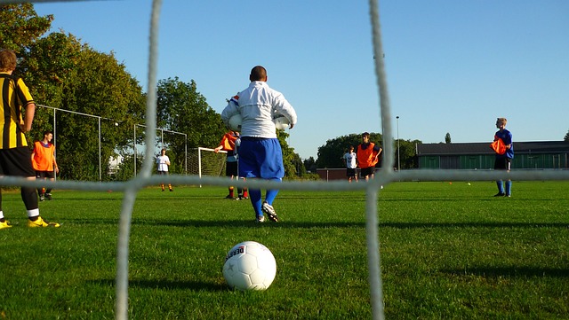 足球轉會市 足球轉會市